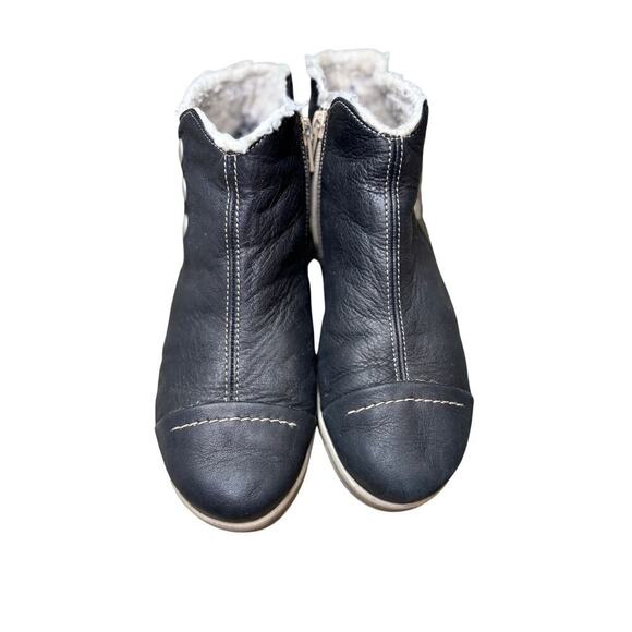 Cloud Aline, Black, Women's Wool Lining Ankle Zip Boot, high-top sneaker, Size 5 - Picture 1 of 12